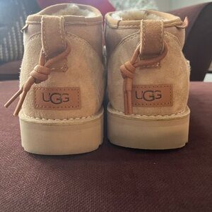 UGG Regenerate unisex